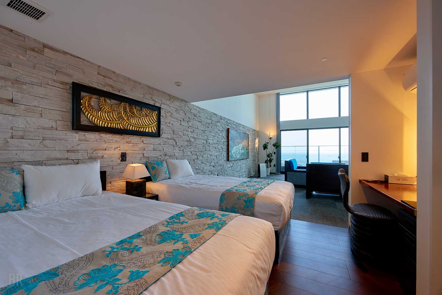 Lusso
■ Villa ■
