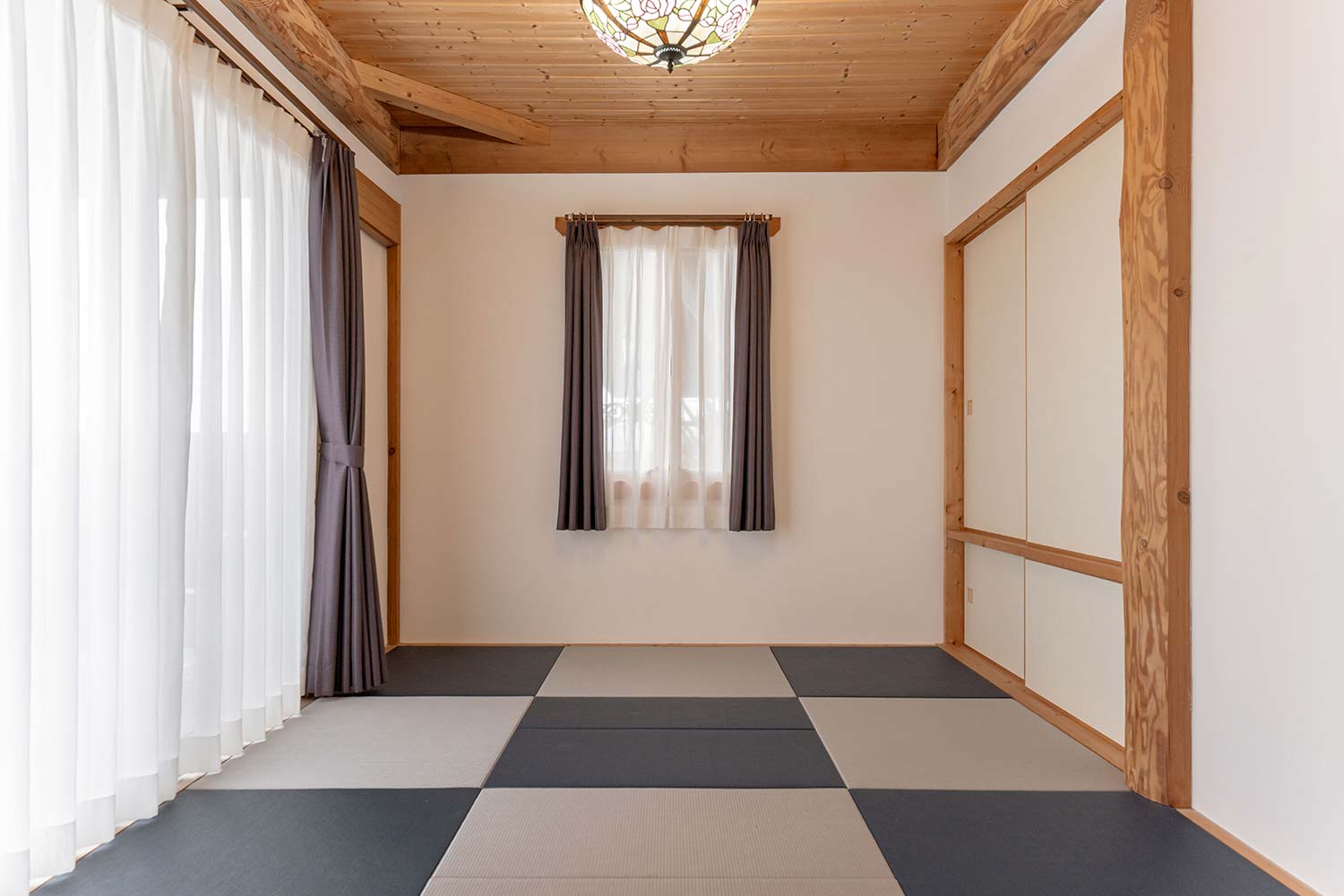 Vis-à-Vis
■ Suite Cottage 豪華套房小木屋 ■
