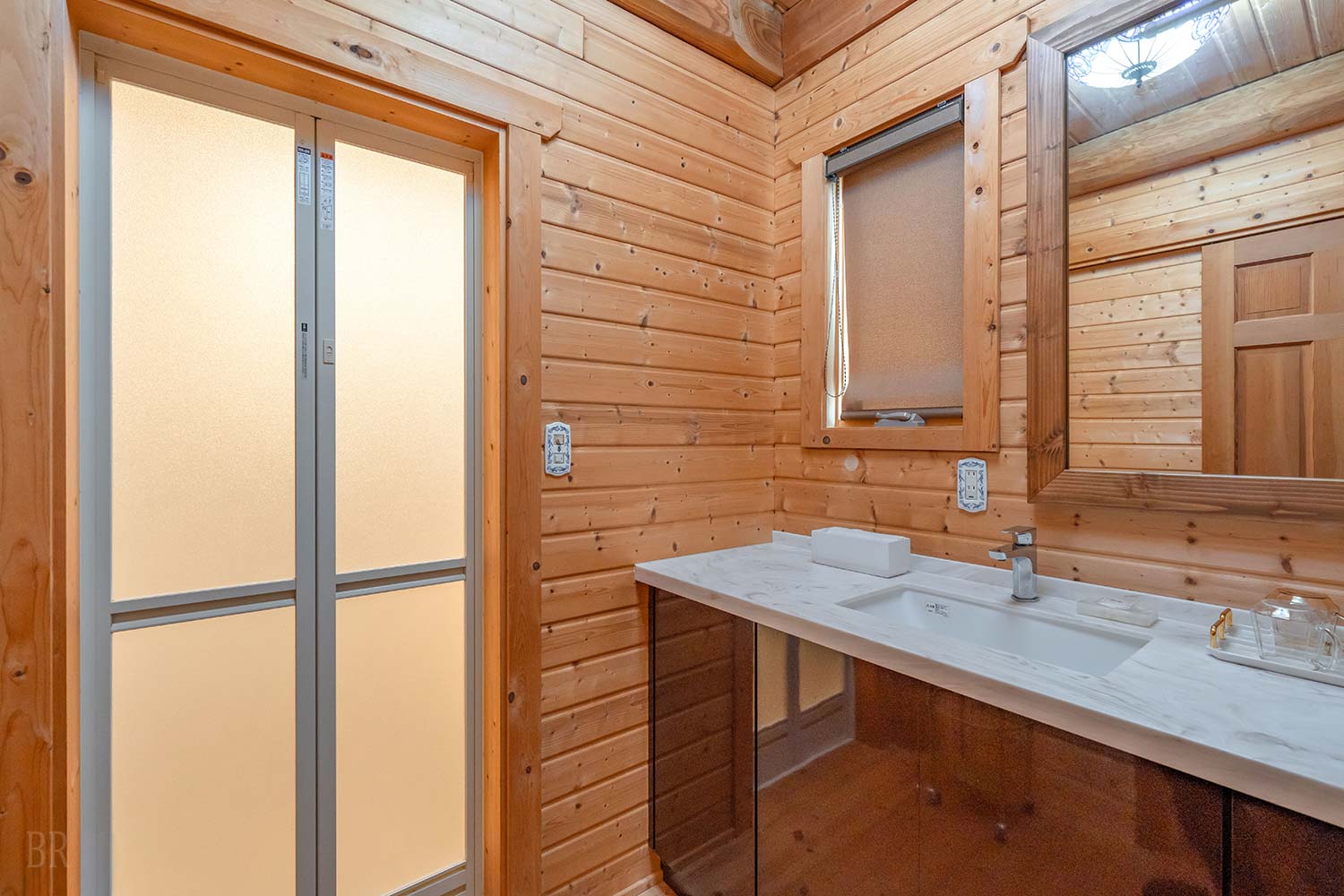 Vis-à-Vis
■ Suite Cottage 豪華套房小木屋 ■